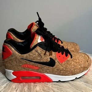 Cork air max 90’s in excellent condition. Worn once